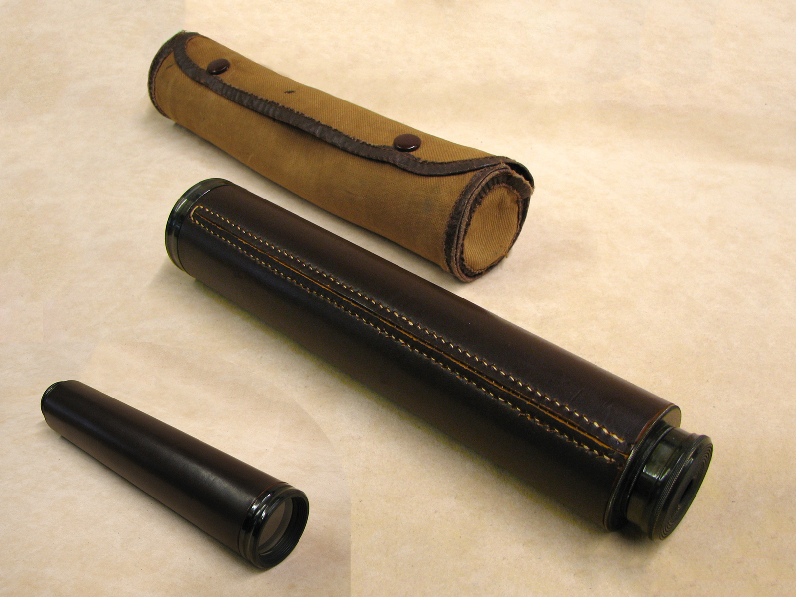 Newbold & Bulford 2 draw field telescope
(Enbeeco Ranger 30x magnification model)